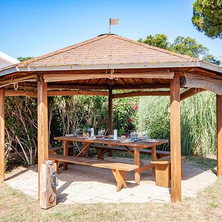 Agriturismo L'Istrice Di Gio Монталто ди Кастро Екстериор снимка