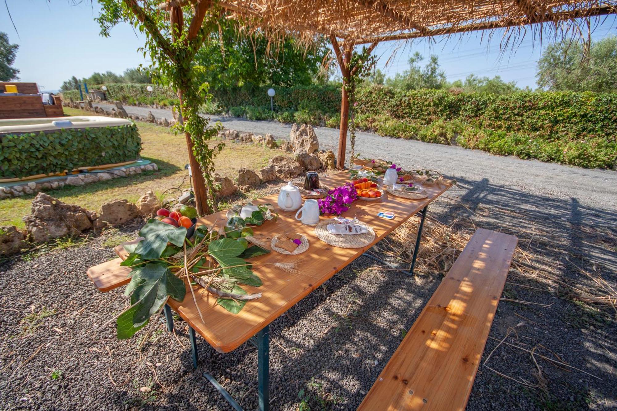 Agriturismo L'Istrice Di Gio Монталто ди Кастро Екстериор снимка
