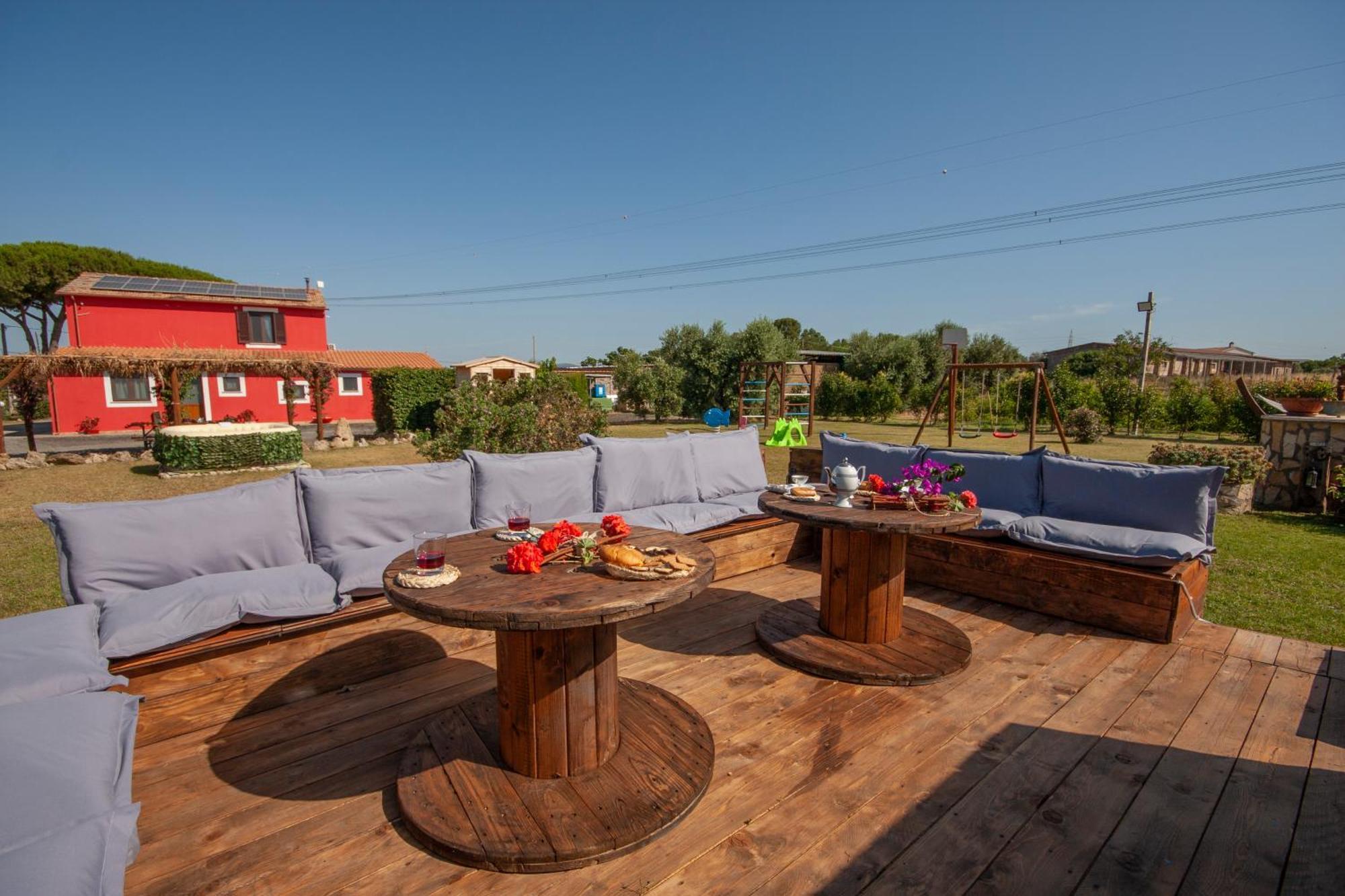 Agriturismo L'Istrice Di Gio Монталто ди Кастро Екстериор снимка